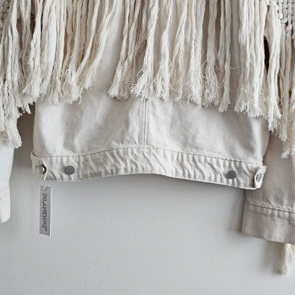 BLANKNYC Sacha Fringed Denim Jacket XS NWT Anthropologie Exclusive Boho Western - Picture 12 of 16